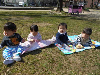  お散歩に行きました♪