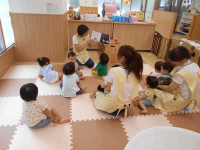  今日のおはなしは「おばけなんてないさ」