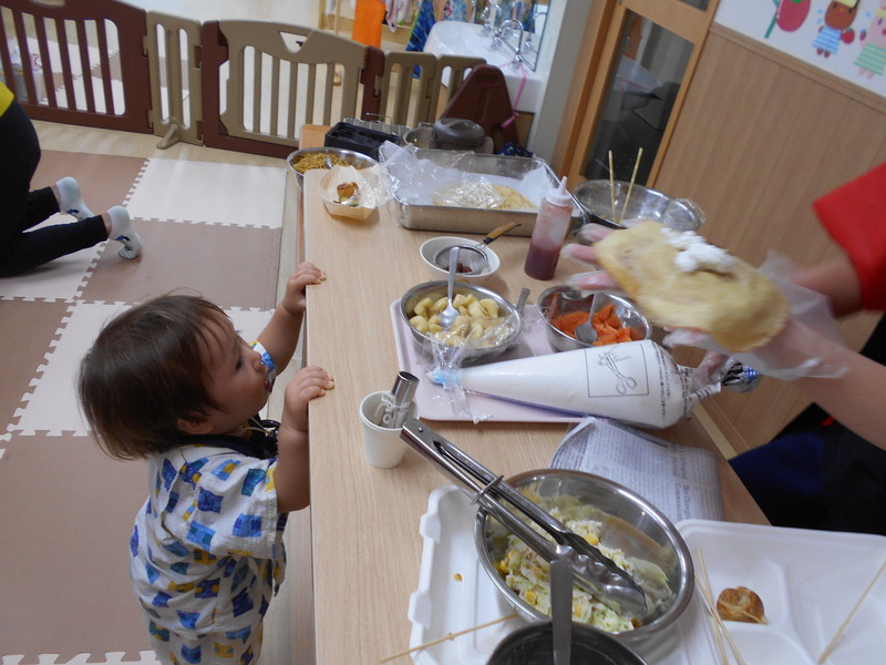 可愛いお客さんが「くださいな」