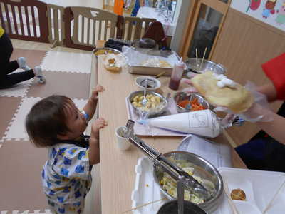  可愛いお客さんが「くださいな」