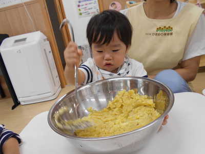  かわいいパティシエです