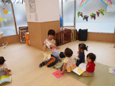  絵本だいすき！