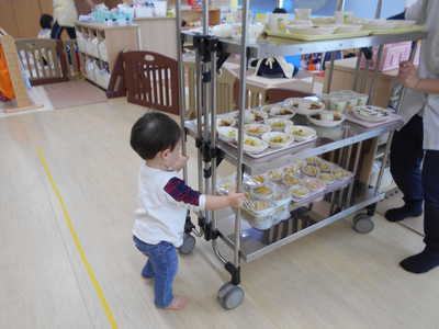  一緒に持ちましょうか