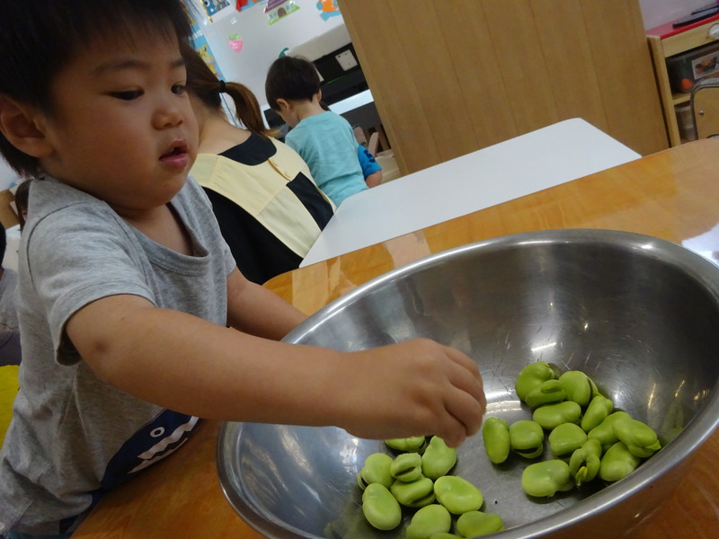明日の給食たのしみだね〜‼