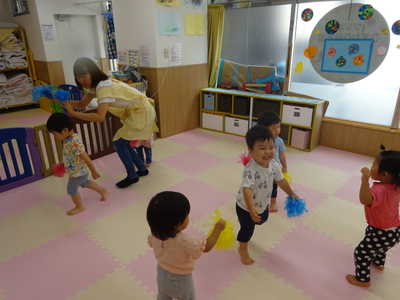  ポンポンでダンス🎶