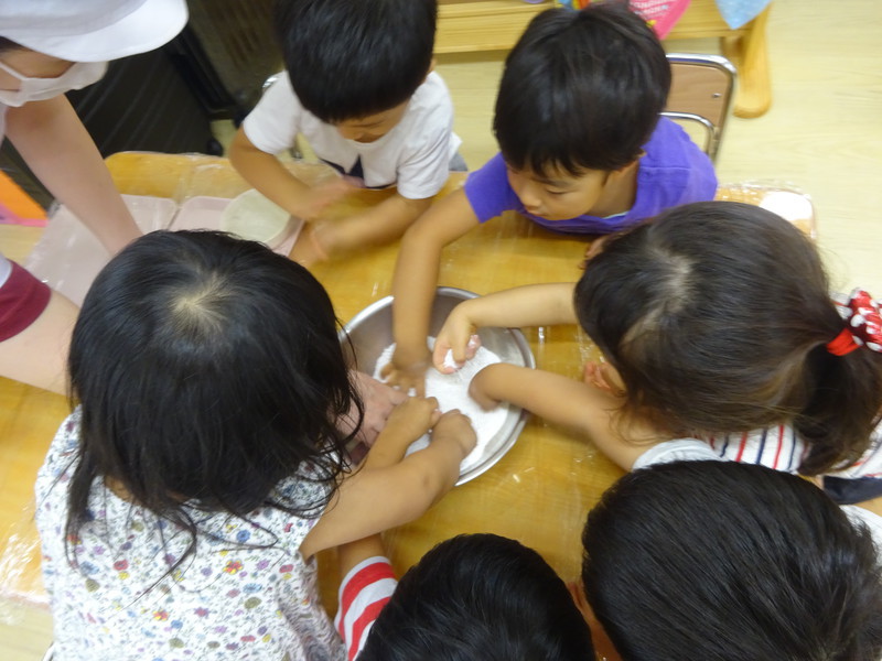 粉をバラバラにして…