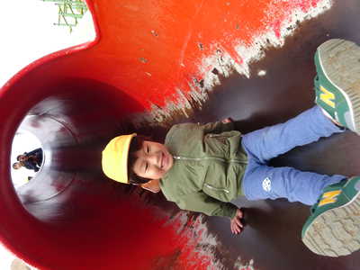  滑り台楽しいね💛