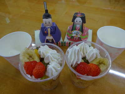  ひな祭りパフェ🍓