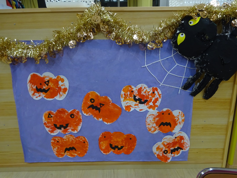 保育園がハロウィン仕様になってきたよ🎃