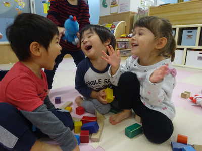  積み木くずれちゃったー💗